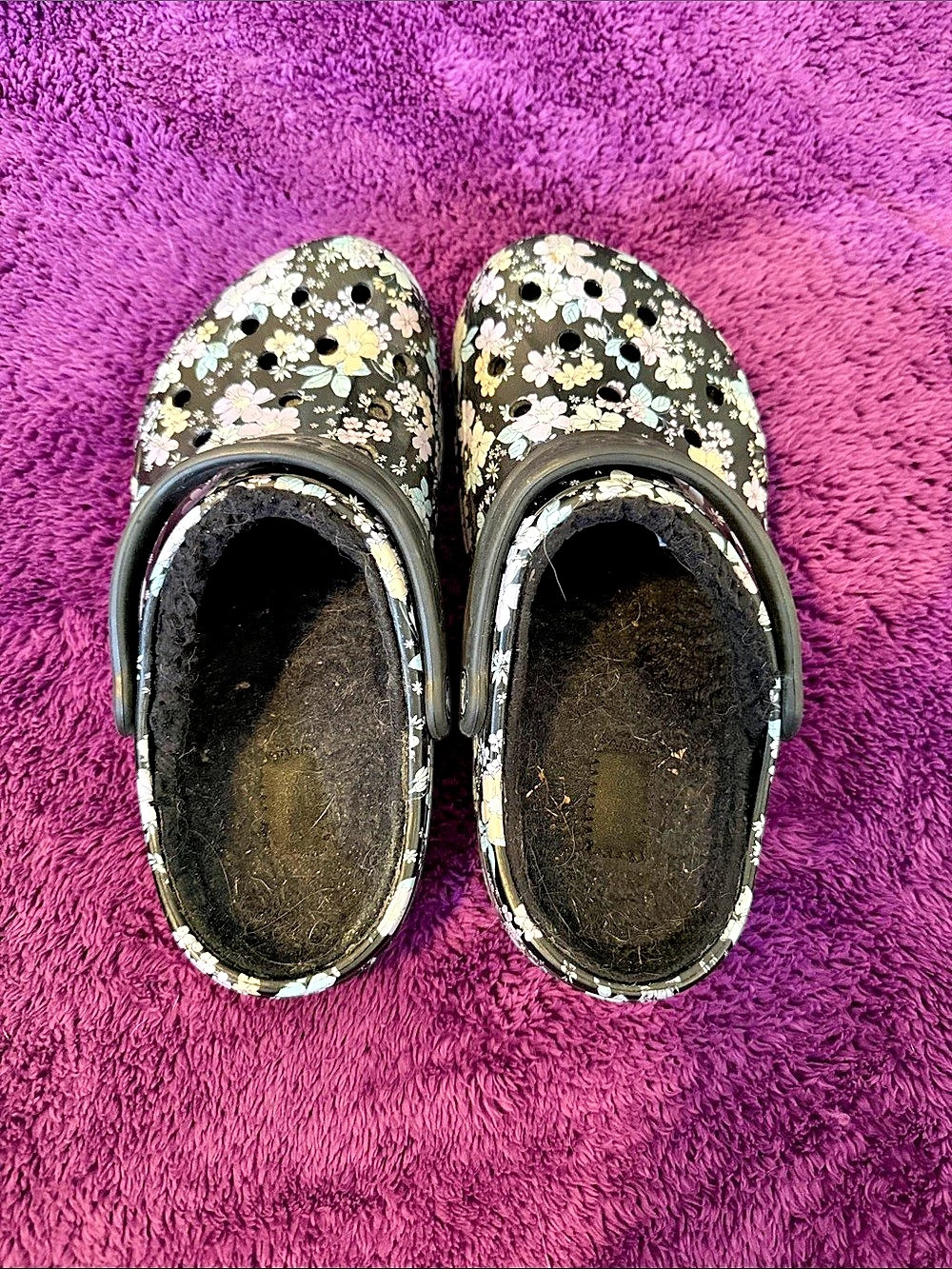 Crocs Floral Clogs Black & Pink US 6 / 8
